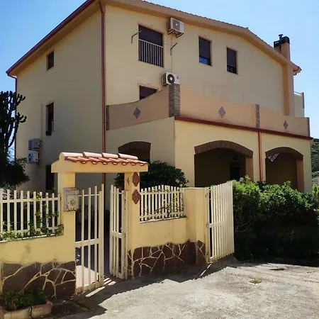 Old Style Flat Apartman Nebida