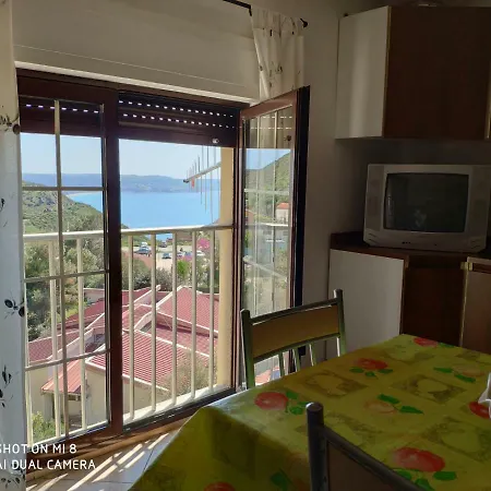 Old Style Flat Apartman